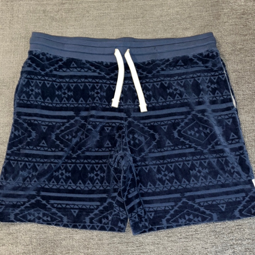 Large Chubbies “The blue snoozes” 7” velour schwort short